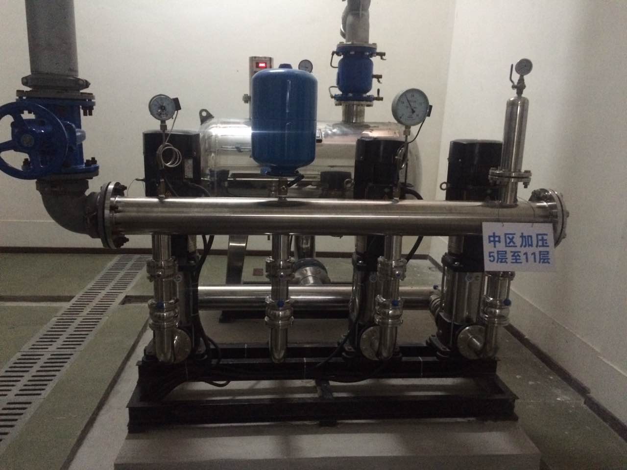 ����׃�l�㉺��ˮ�O��