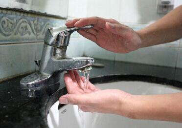 �ܾW�B����ˮϵ�y���Ј��ϵă���